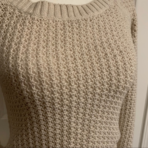 Top - Picture 4 of 7